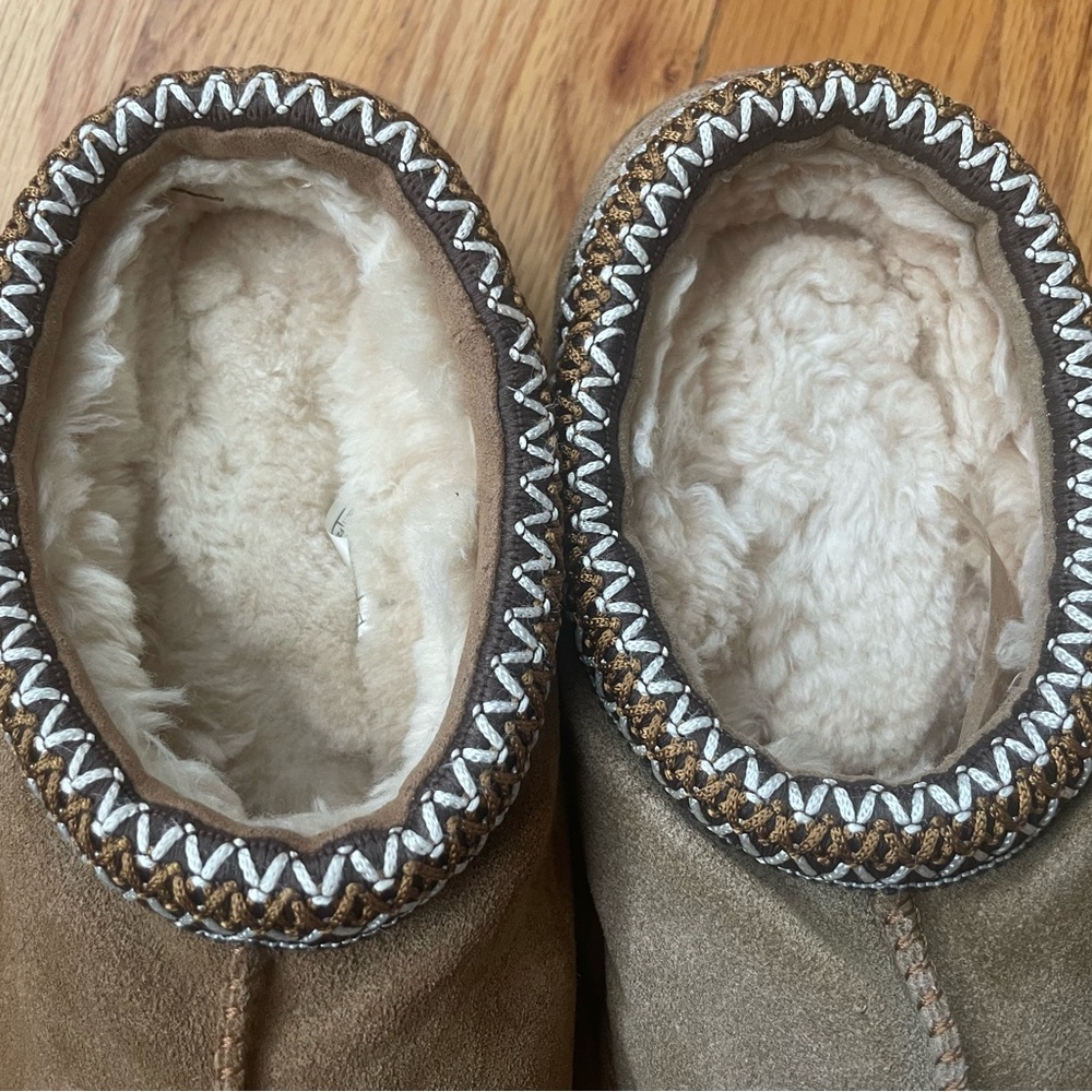 UGG Tan Tasman Plush Lining Shoes - Picture 5 of 9